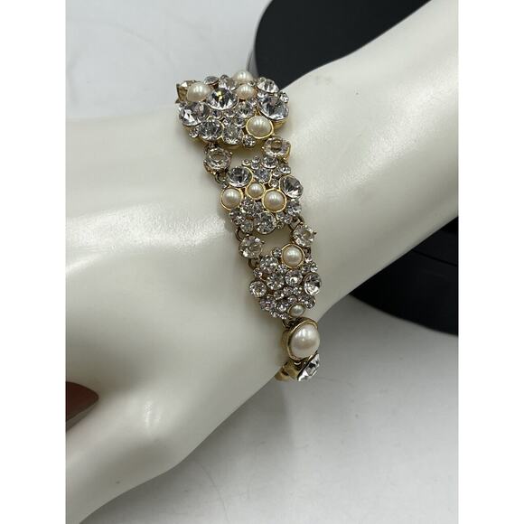 Kate Spade NY Gold Plated Crystals White Faux Pearls Pick a Pearl Bracelet New - Picture 8 of 16